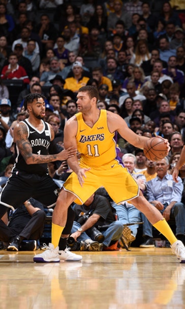 Lopez drops 34 on Nets, D-Lo gets 17 in Lakers' 124-112 win (Nov 03, 2017)